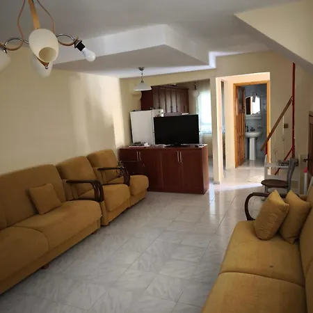 Altinoluk 3 Odali Villa